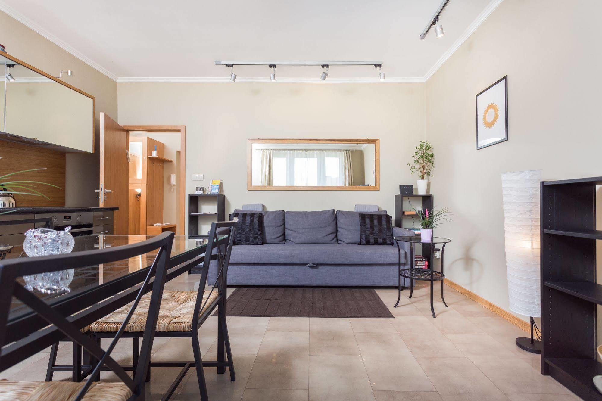 Inpoint Old Town Szeroka Apartments Краків Екстер'єр фото