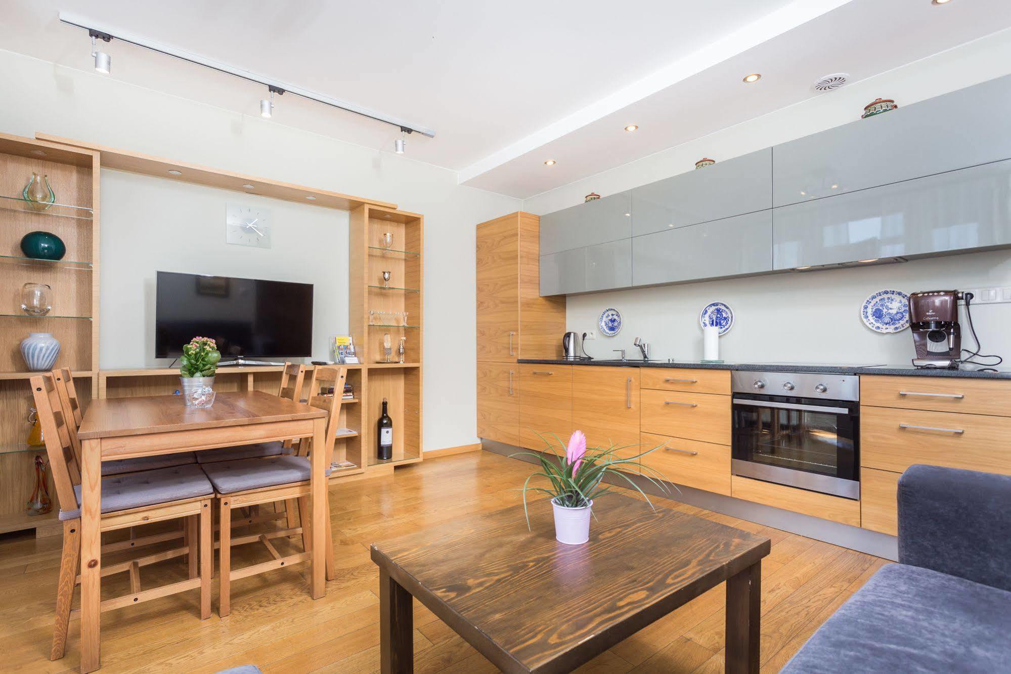 Inpoint Old Town Szeroka Apartments Краків Екстер'єр фото